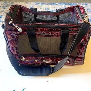 Kathy Van Zeeland Faux Alligator Pet Carrier! 18 L x 10 W